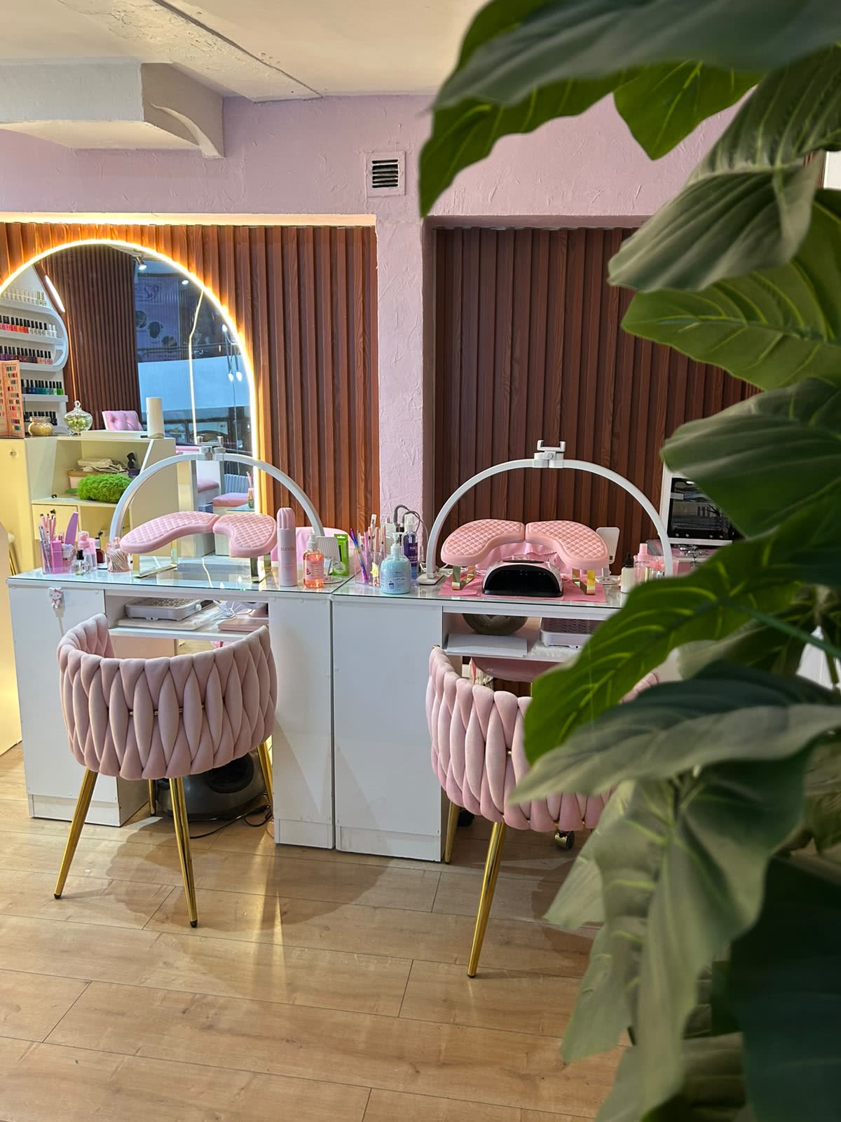 Salón de uñas Casa de Chicas en Providencia